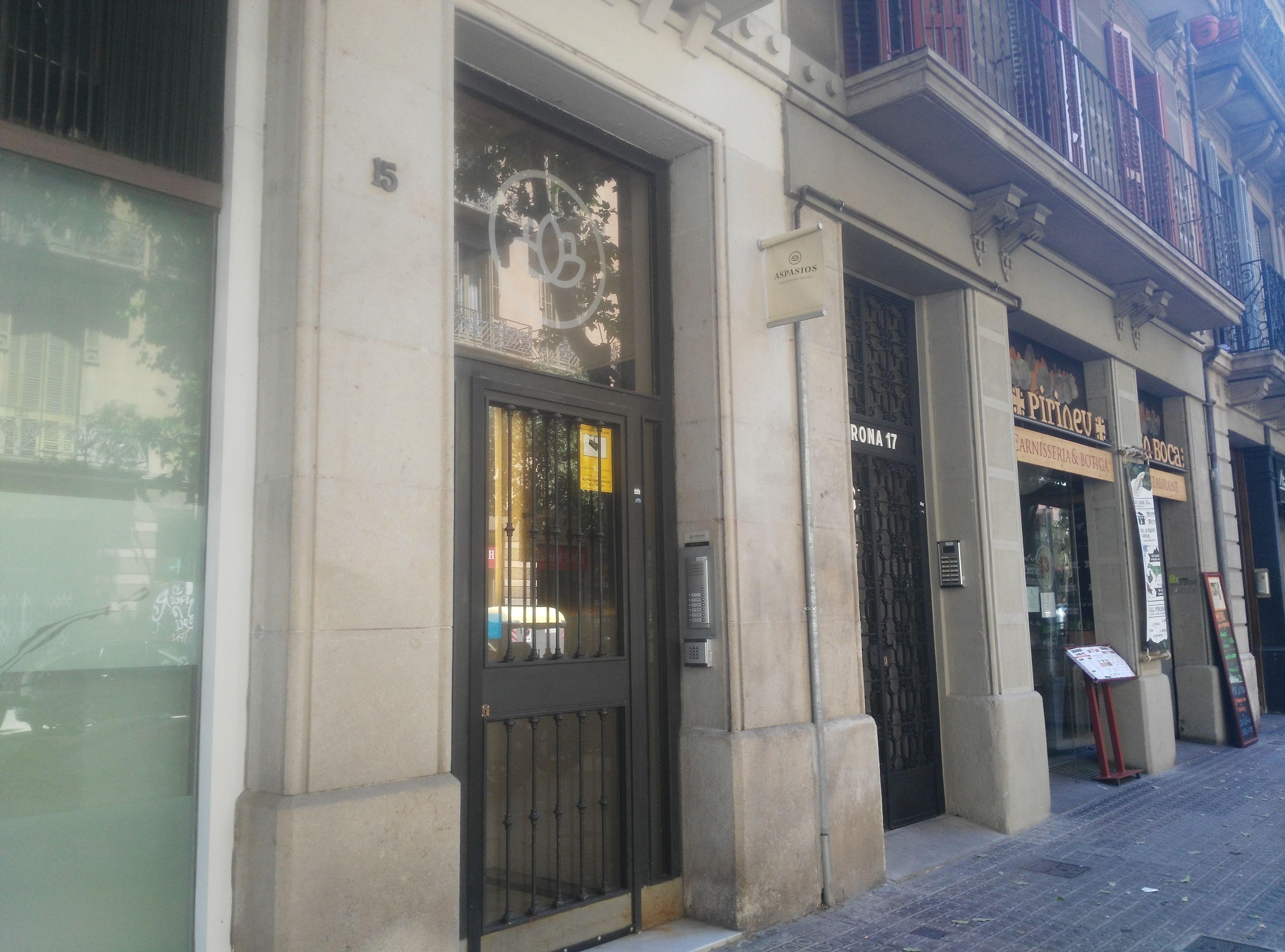 Aspasios Urquinaona Apartments — Photos 3